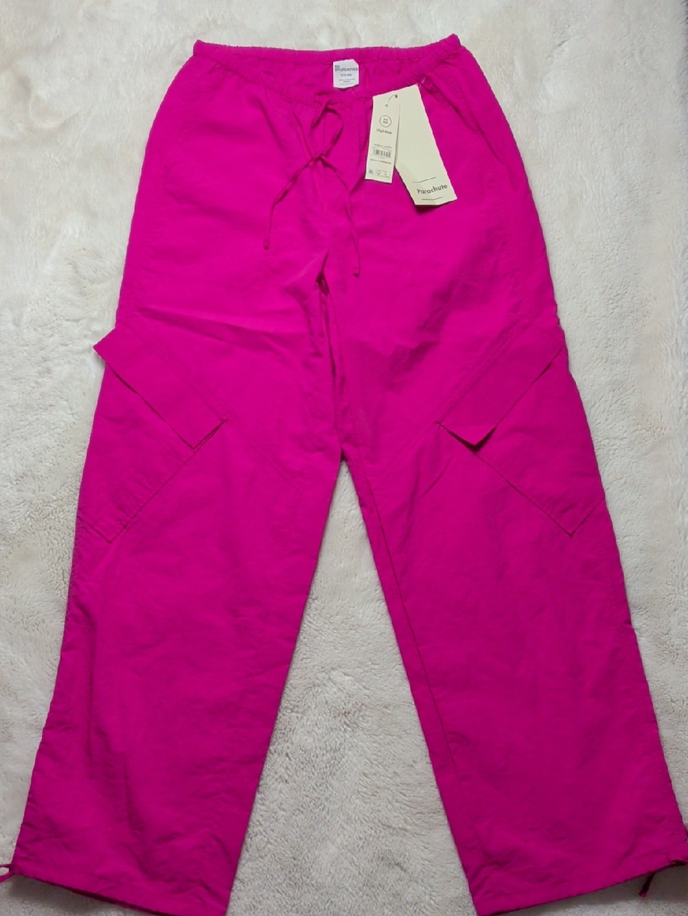 No Boundaries Bright Pink Cargo Jogger Pants Parachute‎